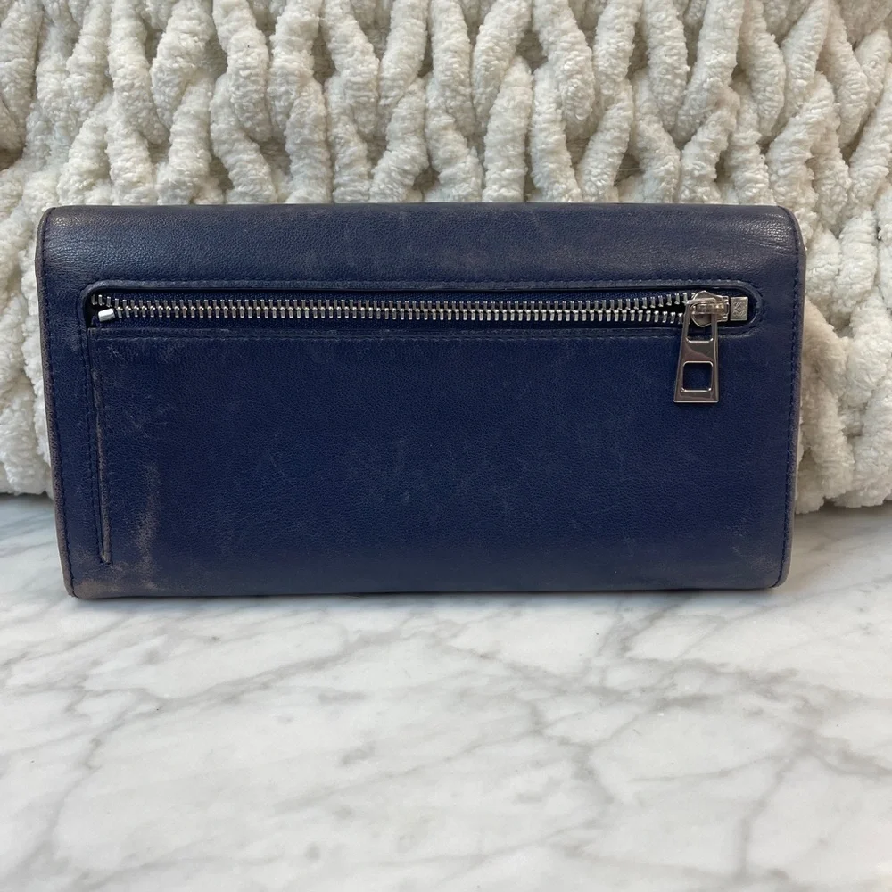 Loewe Wallet